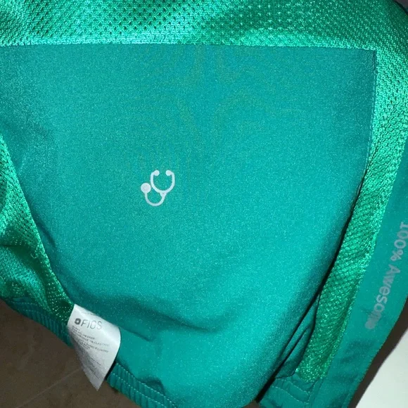 Jacket , invisible side zip pocket,Two zip hand pockets  interior patch pockets - Picture 5 of 8